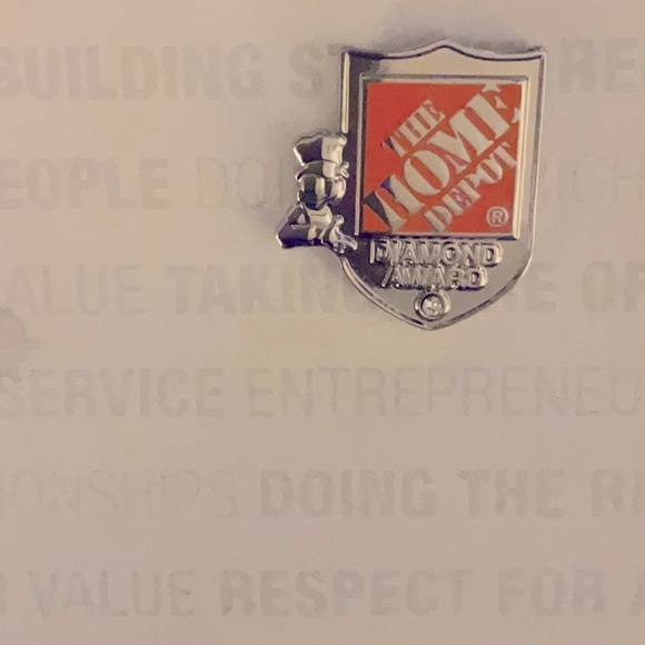 HOME DEPOT Other - 🧰 🛠 HOME DEPOT DIAMOND PIN 🧰🛠